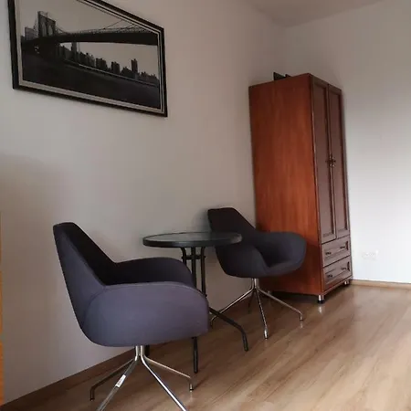 Pokoj W Apartamencie Termy Maltanskie Homestay *